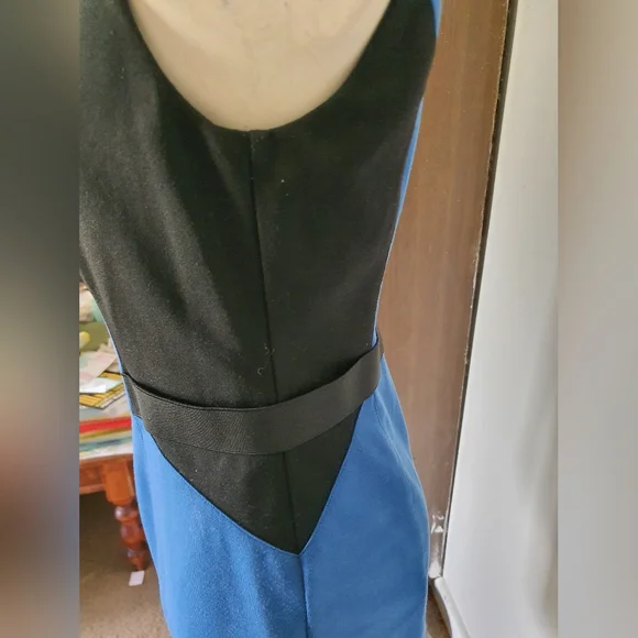 Review sleeveless dress size 10 - Picture 2 of 5